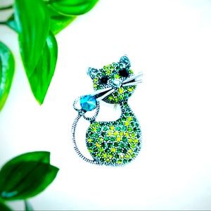 Brooch🐈‍⬛
